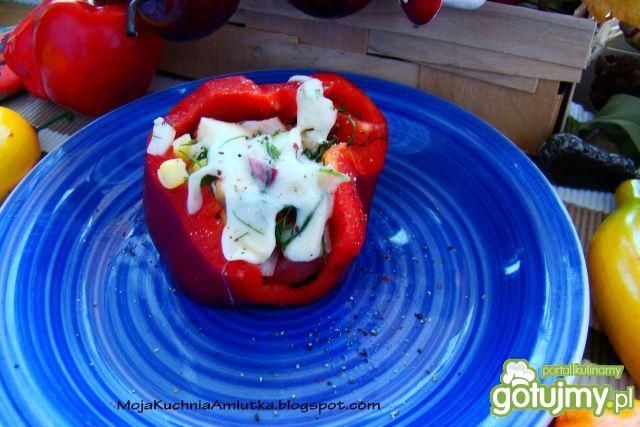 Papryczka nadziewana serem mozzarella Papryczka nadziewana serem mozzarella
