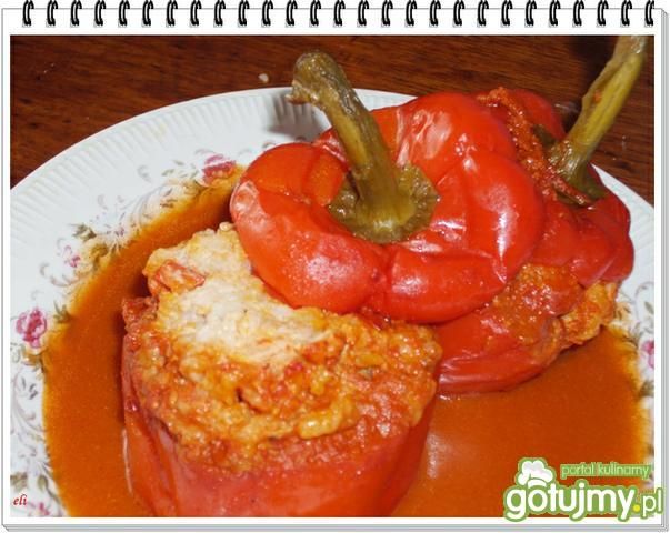 Papryka Eli faszerowana mięsem z ryżem