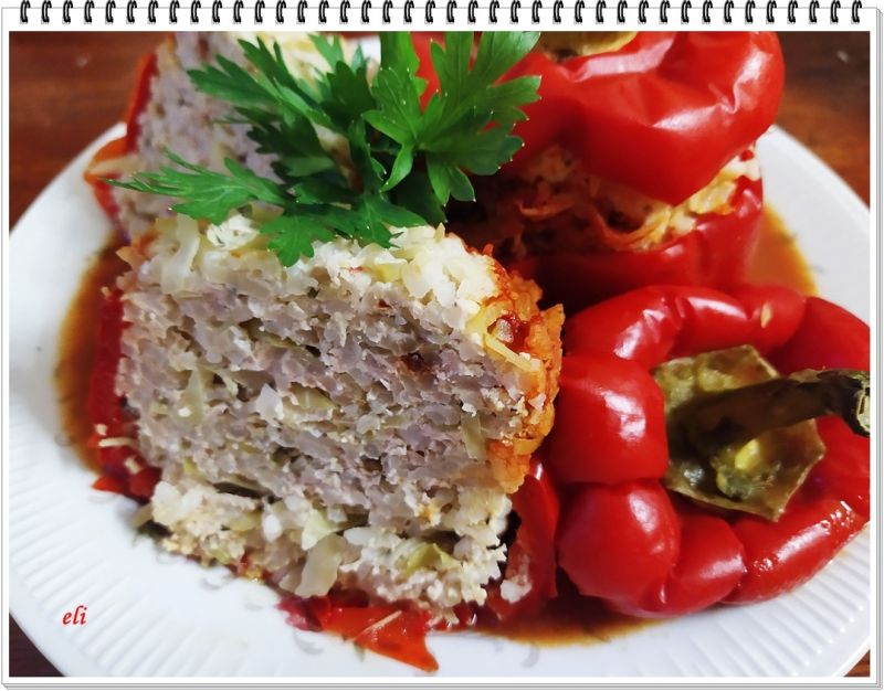 Papryka Eli z gołąbkowym farszem