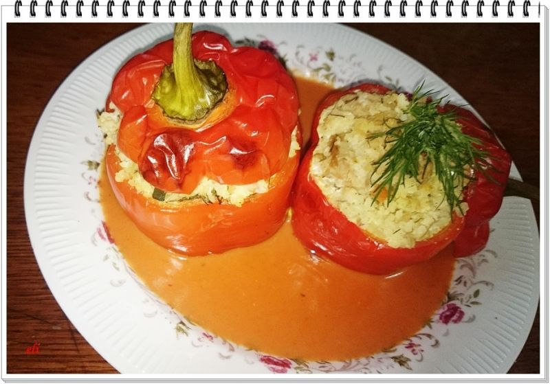 Papryka Eli z kaszą jaglaną i tuńczykiem