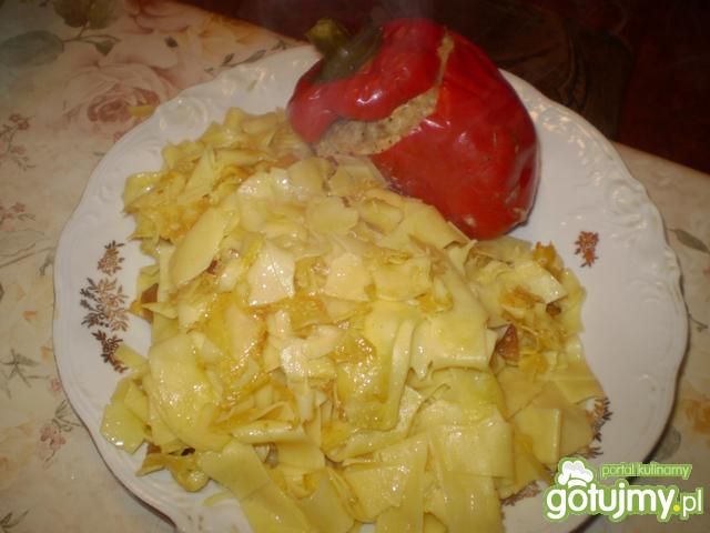 Papryka faszerowana. Papryka faszerowana.