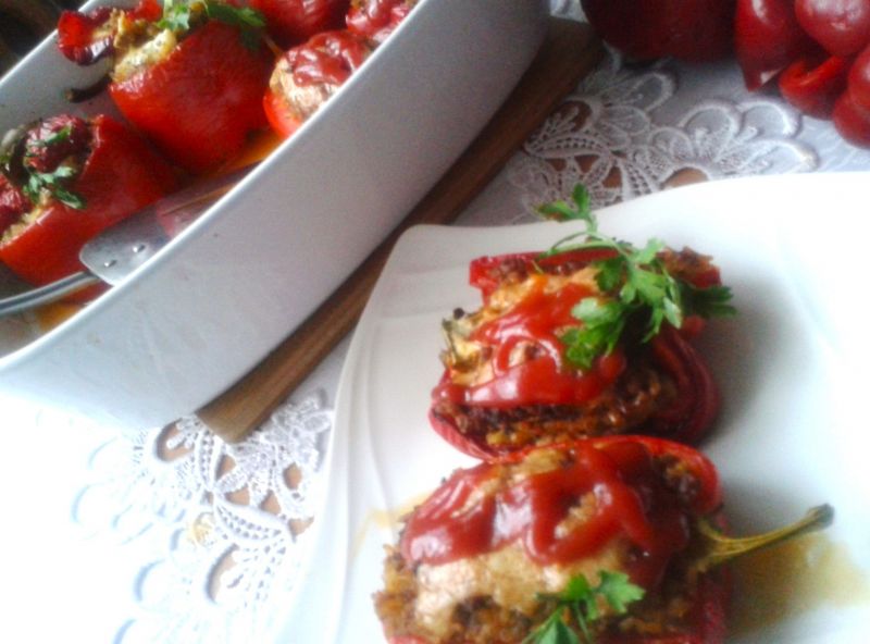 Papryka faszerowana i zapiekana