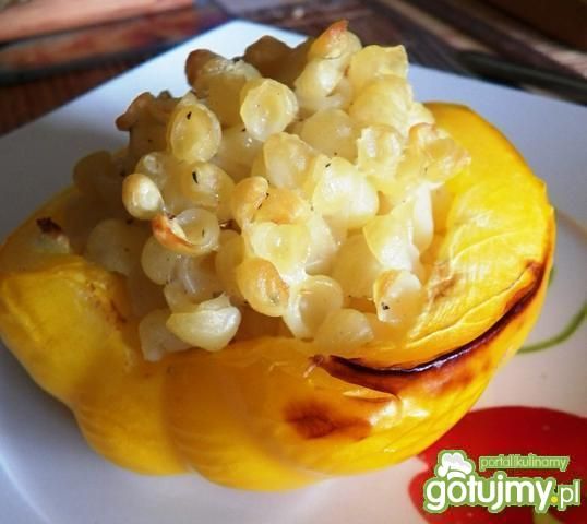 Papryka faszerowana makaronem