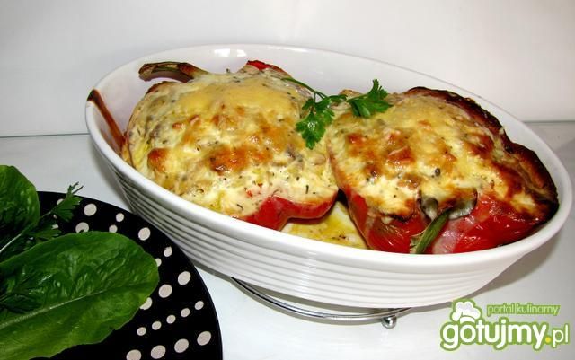 Papryka faszerowana pieczona Papryka faszerowana pieczona