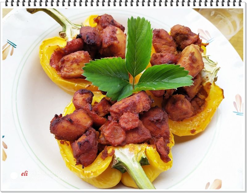 Papryka grillowana Eli z gulaszem i marchewką