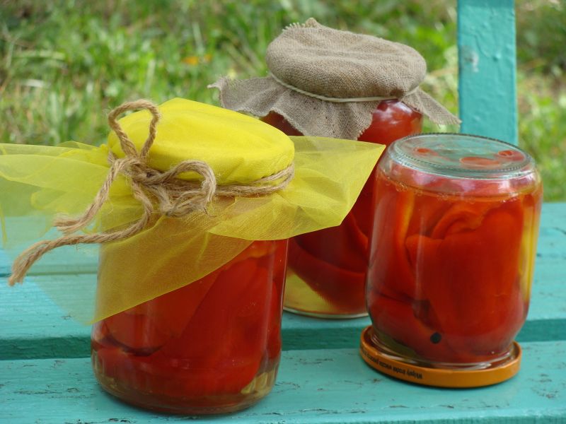 Papryka w kwaśnej zalewie Papryka w kwaśnej zalewie