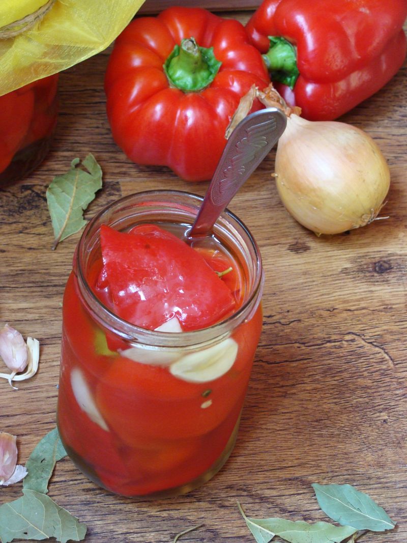 Papryka w kwaśnej zalewie Papryka w kwaśnej zalewie