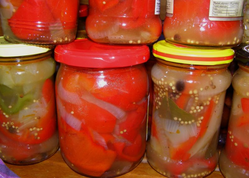 Papryka w zalewie korzennej