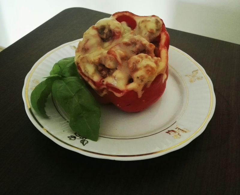 Papryka z farszem a'la bolognese Papryka z farszem a'la bolognese