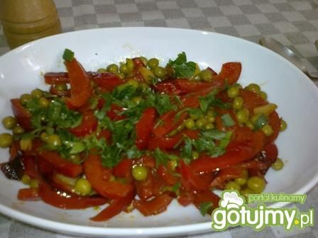 Papryka z groszkiem. Papryka z groszkiem.