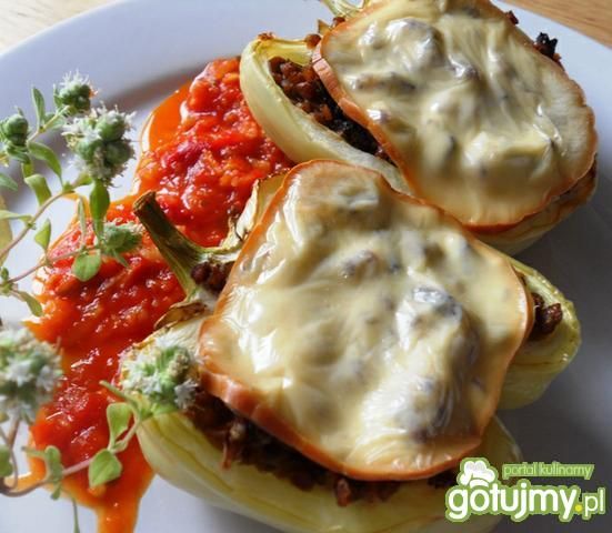 Papryka z grzybami i kaszą gryczaną Papryka z grzybami i kaszą gryczaną