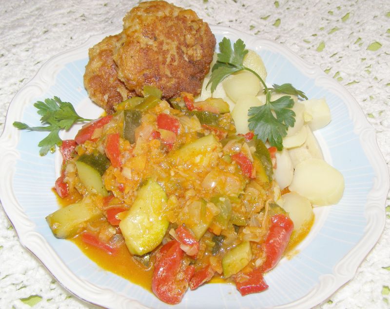 Paprykarz z mielonym na obiad