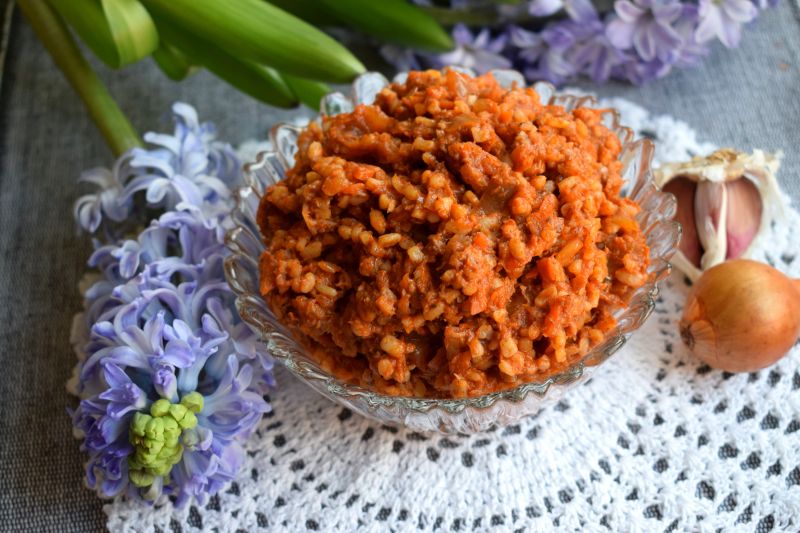 Paprykarz ze szprotek i kaszy bulgur