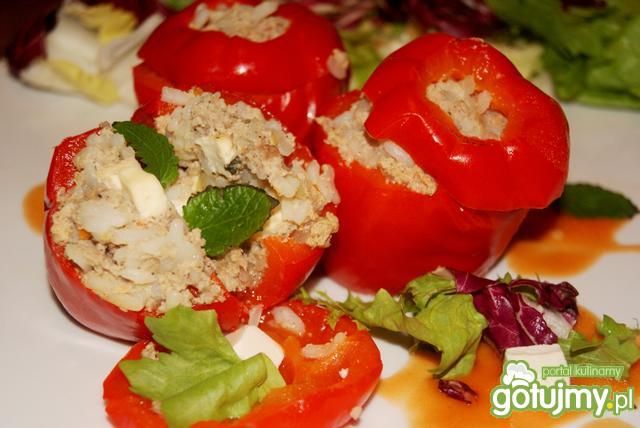 Papryki faszerowane mięsem i Fetą