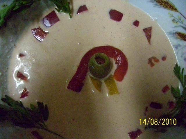 Paprykowy dip do warzyw