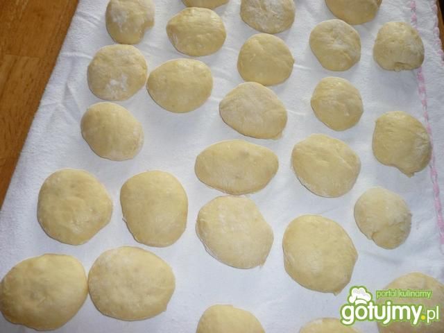 Parowańce polane truskawkami Parowańce polane truskawkami