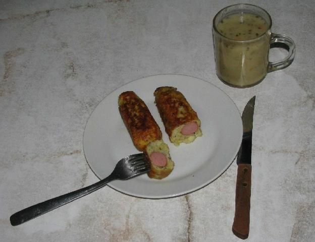 Parówki opiekane w cieście Parówki opiekane w cieście