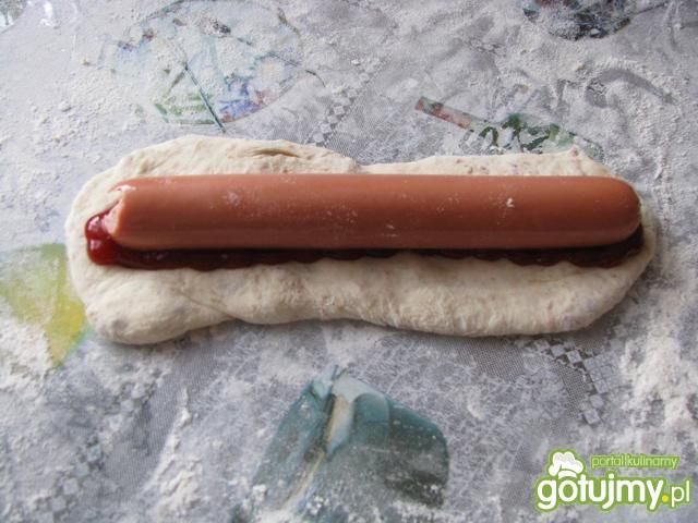 Parówki w ciescie czyli domowe hot-dogi.