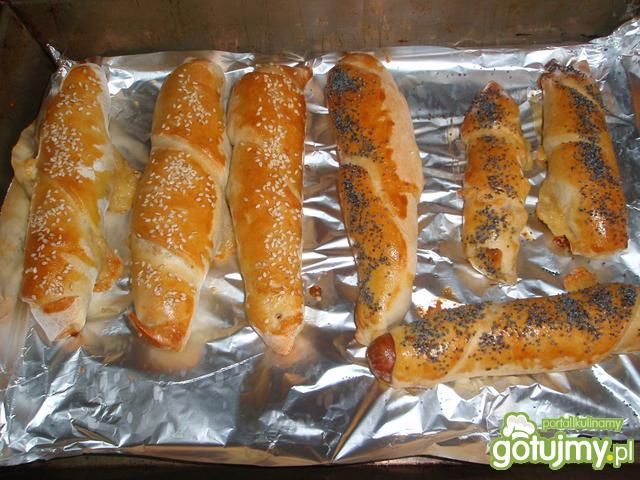 Parówki w cieście drożdżowym wg karolci