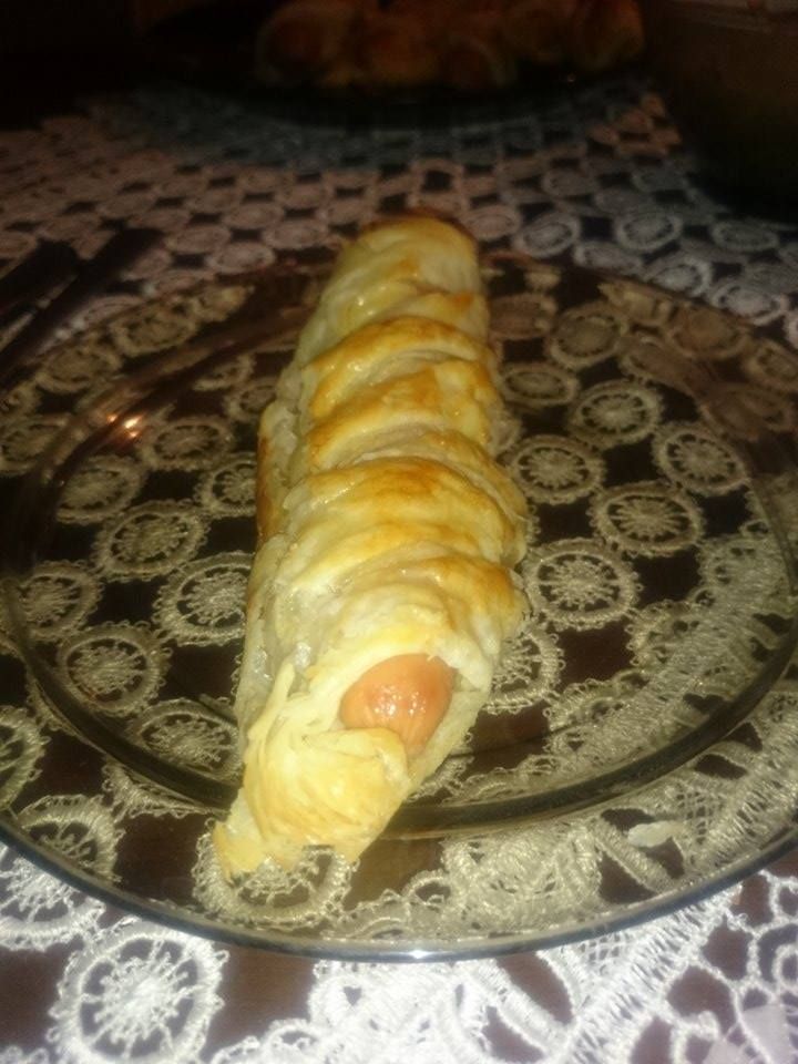 Parówki w cieście francuskim  Parówki w cieście francuskim