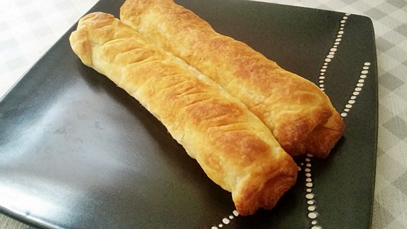 Parówki w cieście francuskim Parówki w cieście francuskim