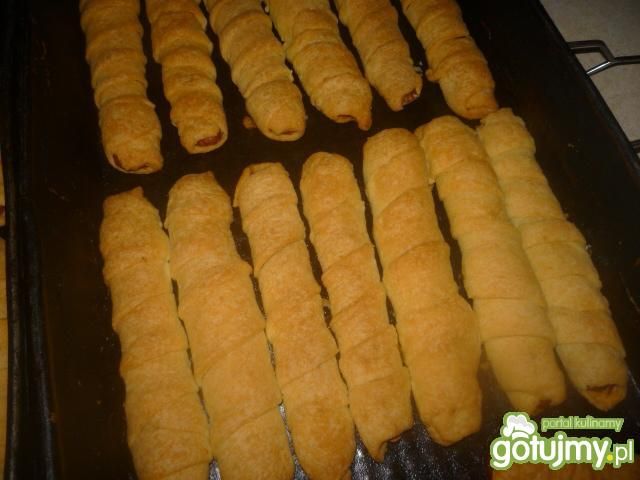 Parówki w zwykłym cieście