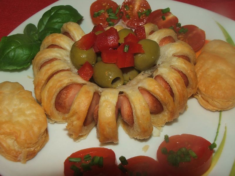 Parówki wianuszki w cieście francuskim