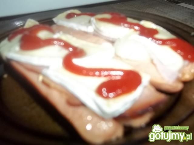 Parówki z serem brie Parówki z serem brie