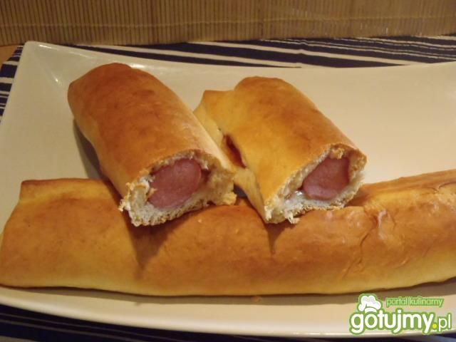 Parówki z serem w cieście drożdżowym 2