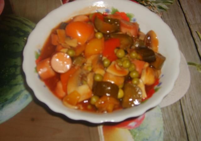 Parówki z warzywami