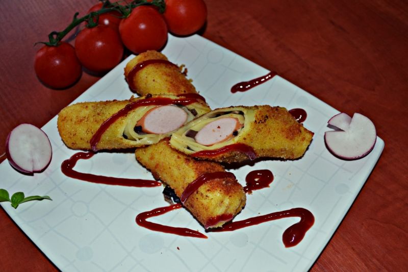 Parówkowe krokiety z pieczarkami i serem Parówkowe krokiety z pieczarkami i serem