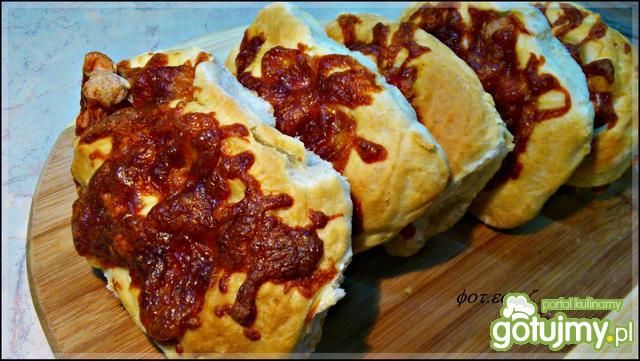 Parówkowo serowe bułki Parówkowo serowe bułki