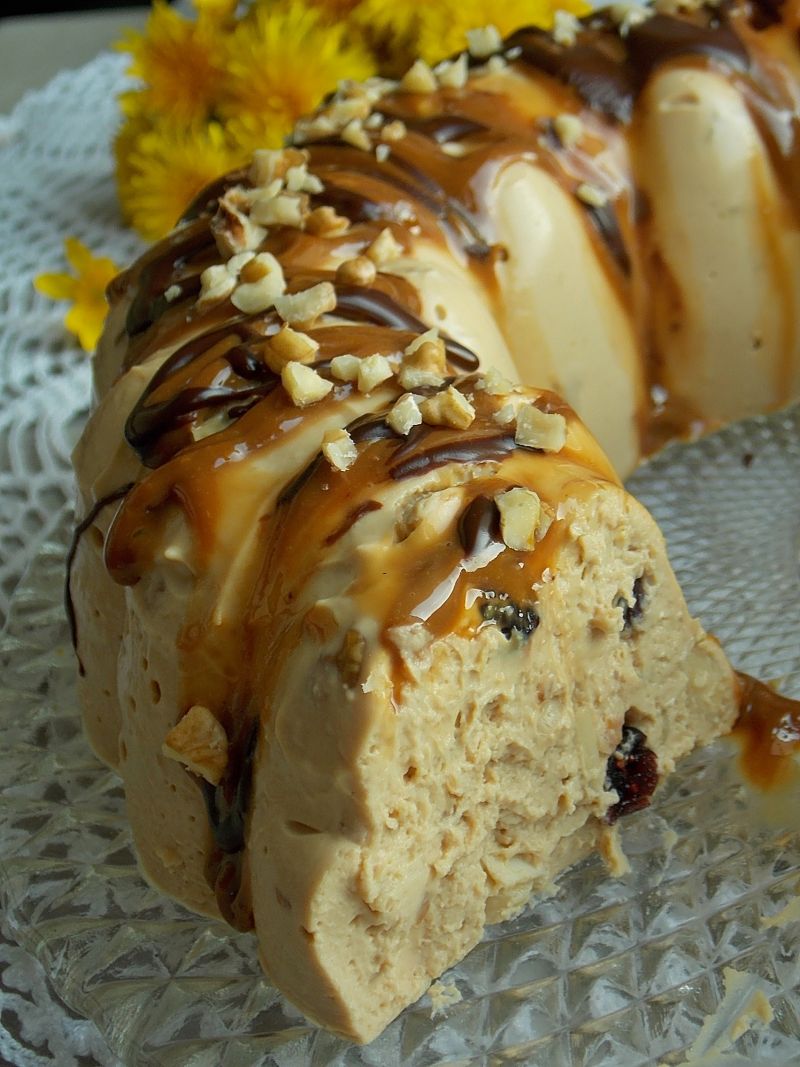 Pascha kajmakowa z bakaliami  Pascha kajmakowa z bakaliami