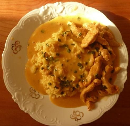 Paski z kurczaka z ryżem curry Paski z kurczaka z ryżem curry