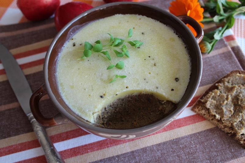 Pasta do chleba z wołowiny i pieczarek