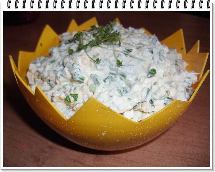 Pasta jajeczna Eli z rzeżuchą i szczypiorkiem Pasta jajeczna Eli z rzeżuchą i szczypiorkiem