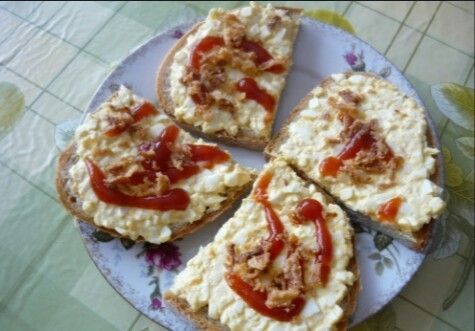 Pasta jajeczna tuńczykiem Pasta jajeczna tuńczykiem