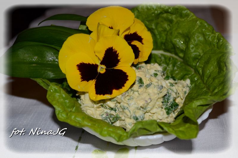 Pasta jajeczna  z boćwiną i czosnkiem niedźwiedzim Pasta jajeczna  z boćwiną i czosnkiem niedźwiedzim