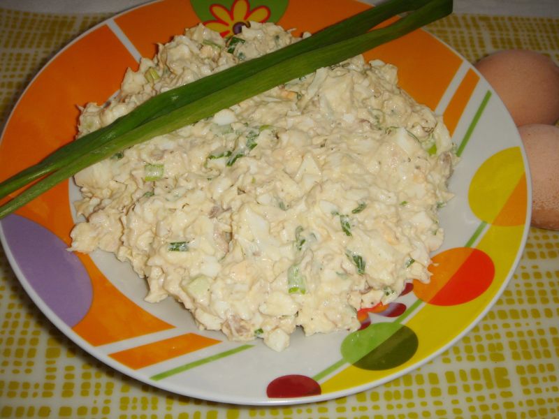 Pasta jajeczna z fetą i makrelą Pasta jajeczna z fetą i makrelą