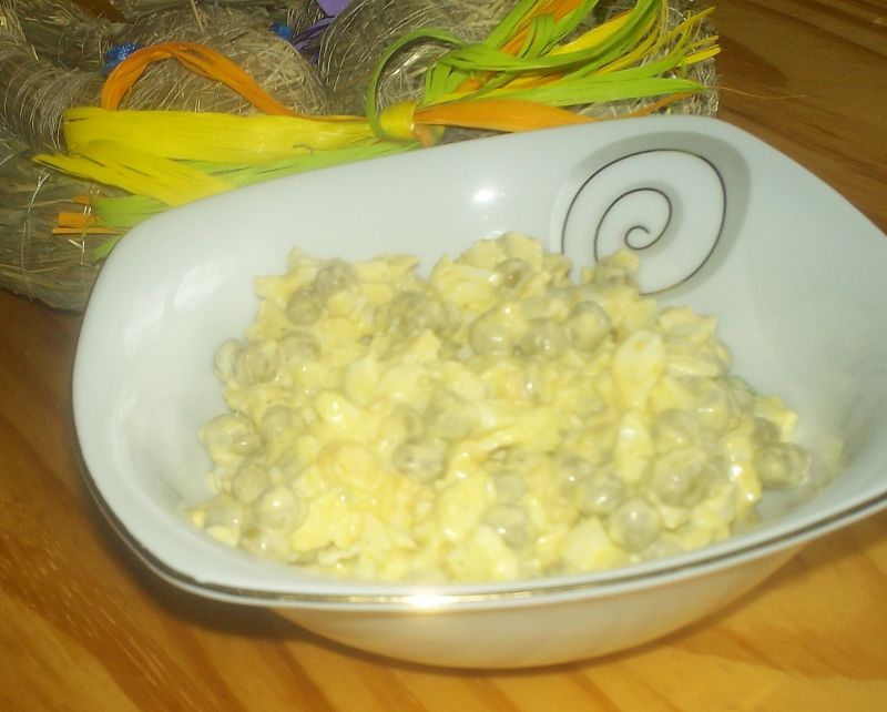 Pasta jajeczna z groszkiem Pasta jajeczna z groszkiem