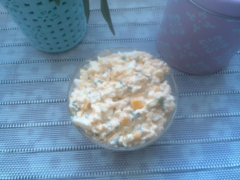 Pasta jajeczna z kukurydzą