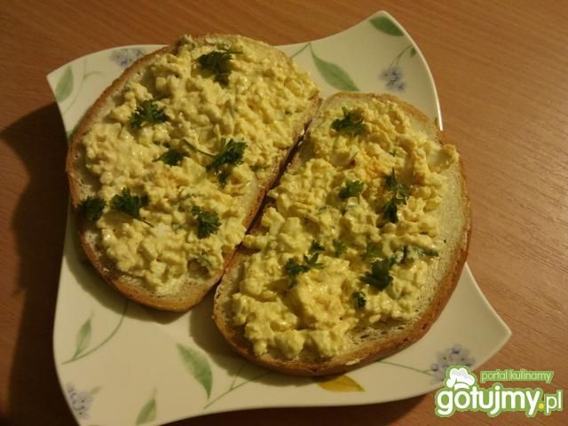 Pasta jajeczna z natką pietruszki Pasta jajeczna z natką pietruszki