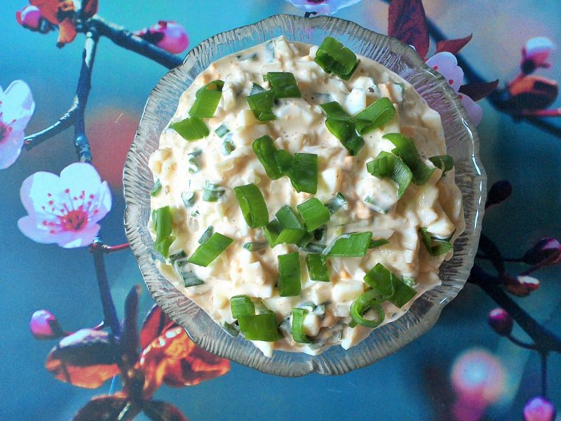 Pasta jajeczna z ogórkiem 