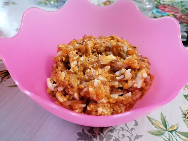 Pasta jajeczna z ryba w pomidorach Pasta jajeczna z ryba w pomidorach