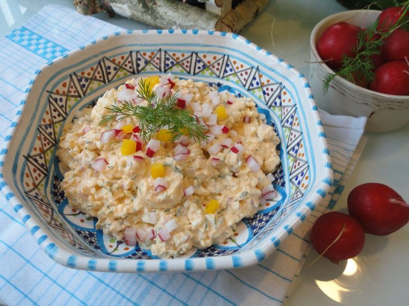 Pasta jajeczna z rzodkiewką Pasta jajeczna z rzodkiewką