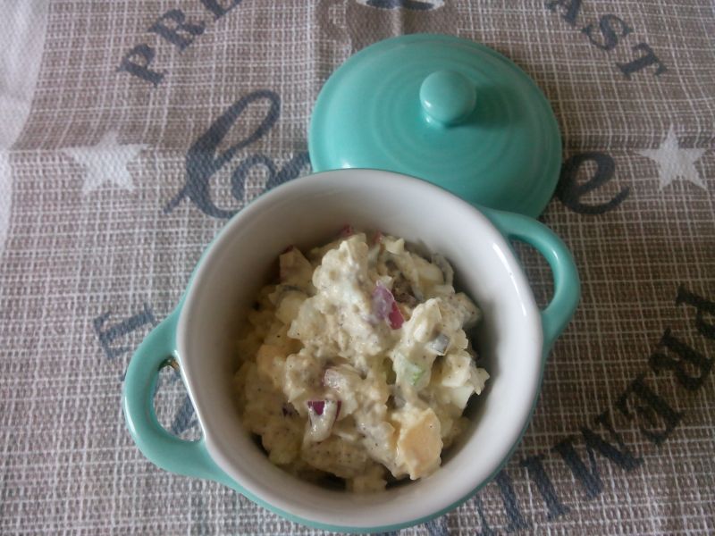 Pasta jajeczna z selerem Pasta jajeczna z selerem