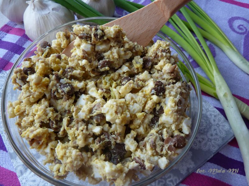 Pasta jajeczna z soczewicą, chrzanem i kiszonym