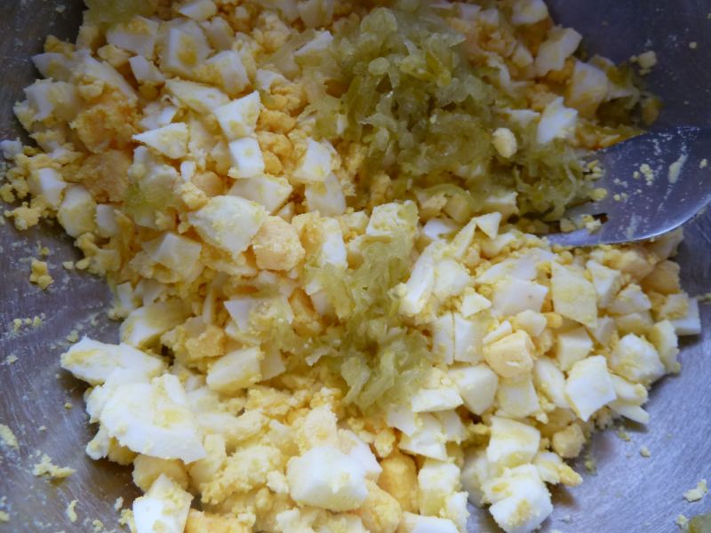Pasta jajeczna z soczewicą, chrzanem i kiszonym