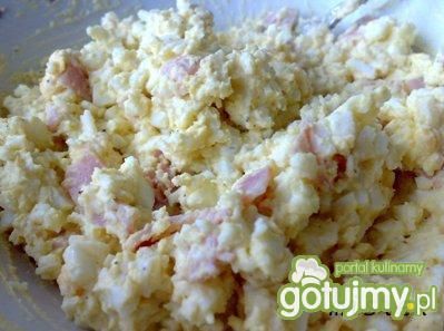 Pasta jajeczna z szynką