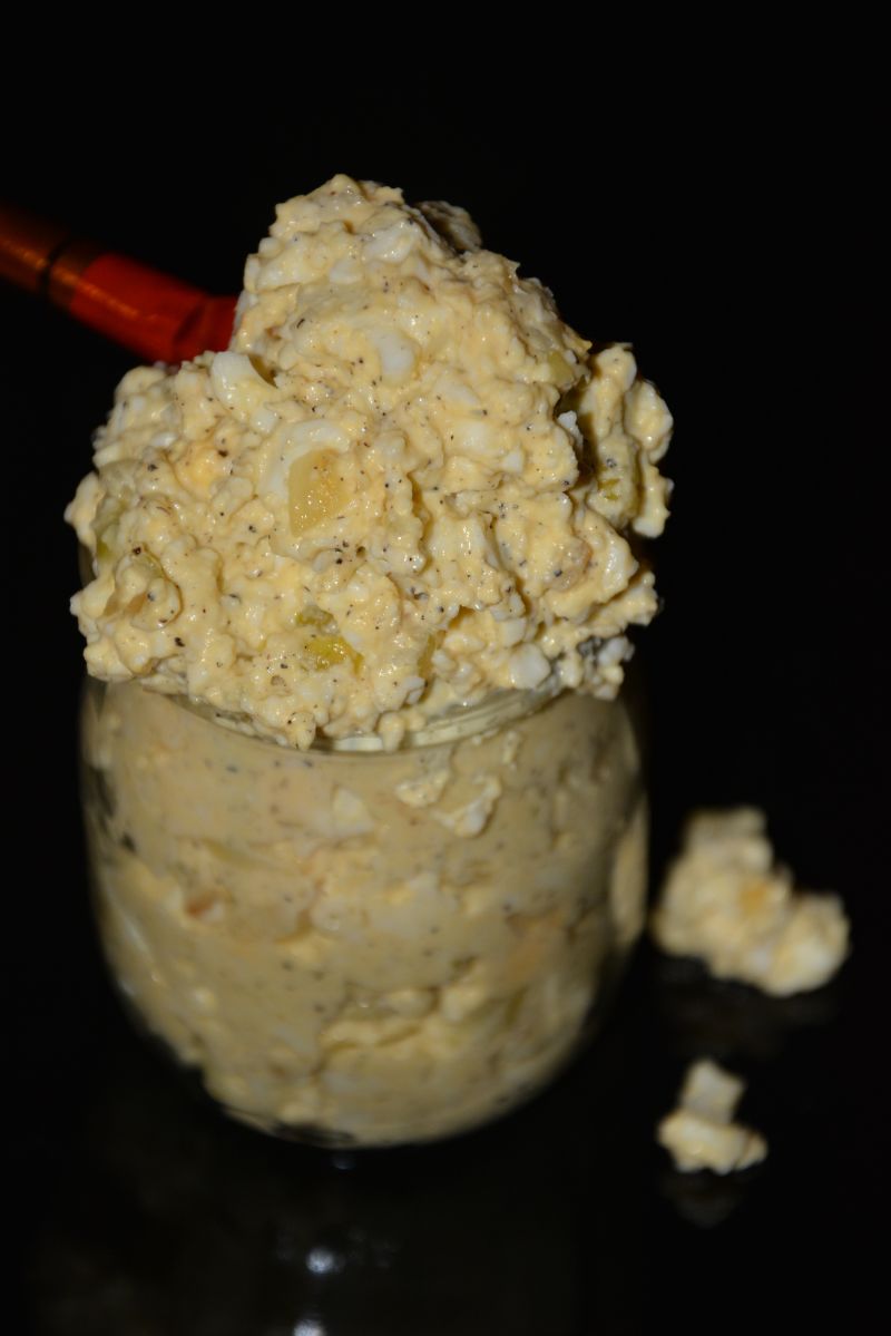 Pasta jajeczna ze smażoną cebulką Pasta jajeczna ze smażoną cebulką